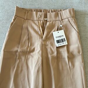 NWT!! Earthy Brown Wide Leg Pant